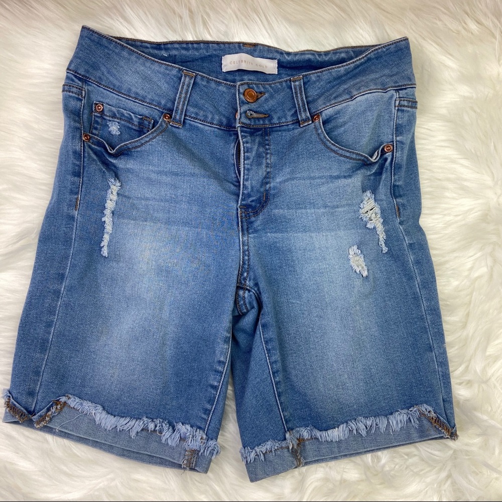 Celebrity Gold Jean Shorts Sz 6